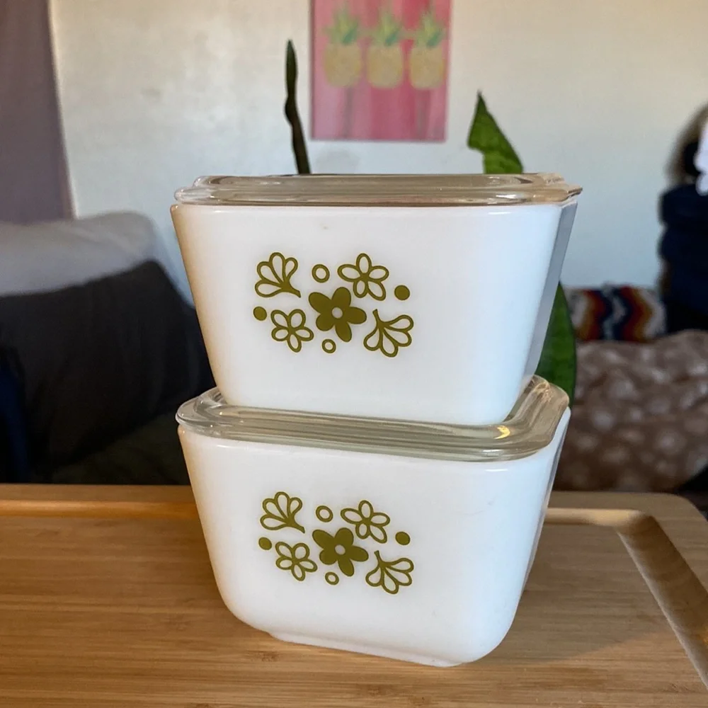 Pyrex Olive Green and White Floral Glass Bakeware Trio